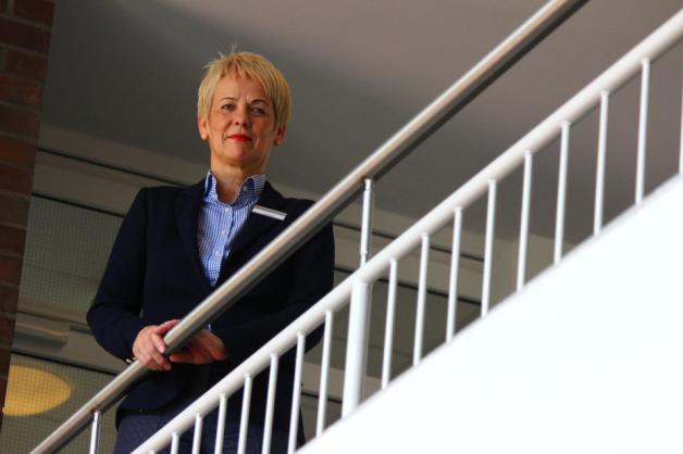Sieht eine gute Konjunktur für 2019 in Delmenhorst: Die Geschäftsstellenleiterin der Agentur für Arbeit Karin Kayser. Foto: Frederik Grabbe Sieht eine gute Konjunktur für 2019 in Delmenhorst: Die Geschäftsstellenleiterin der Agentur für Arbeit Karin Kayser. Foto: Frederik Grabbe