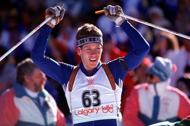 Frank-Peter Roetsch jubelt über eine seiner zwei Goldmedaillen bei den Olympischen Spielen in Calgary 1988. Foto: imago/Camera 4

Frank Peter Roetsch GDR jubilant in Target  