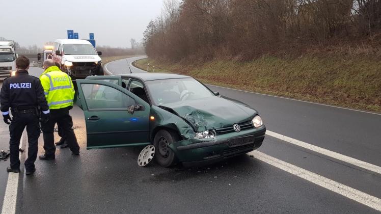 Zwei Autos Prallen Auf B68 Bei GMHütte Zusammen | NOZ