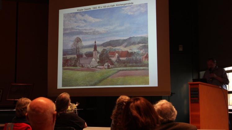 Interessierte Zuhörer kamen zum Vortrag über den Maler Bernhard Huys ins Rathaus. Foto: Dominik Lapp