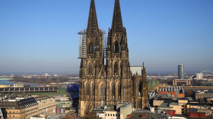 Nach dem Brand in der Pariser Notre-Dame, stellt sich die Frage, ob auch deutsche Kirchen wie der Kölner Dom Opfer eines Brandes werden könnten.