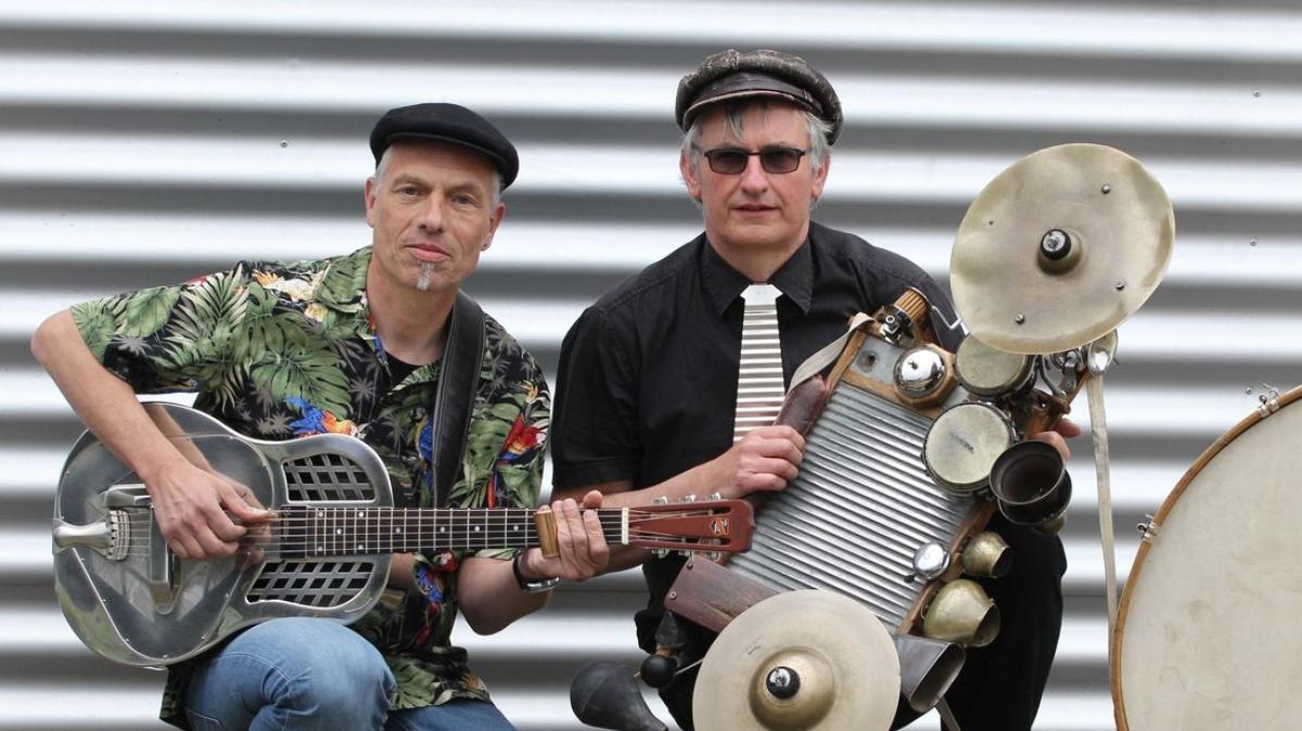 Greyhound’s Washboard Band in NOZ