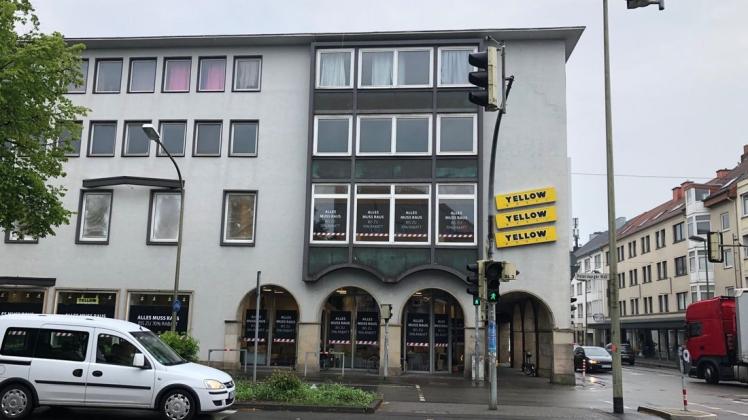 Yellow-Möbel an der Johannisstraße in Osnabrück schließt