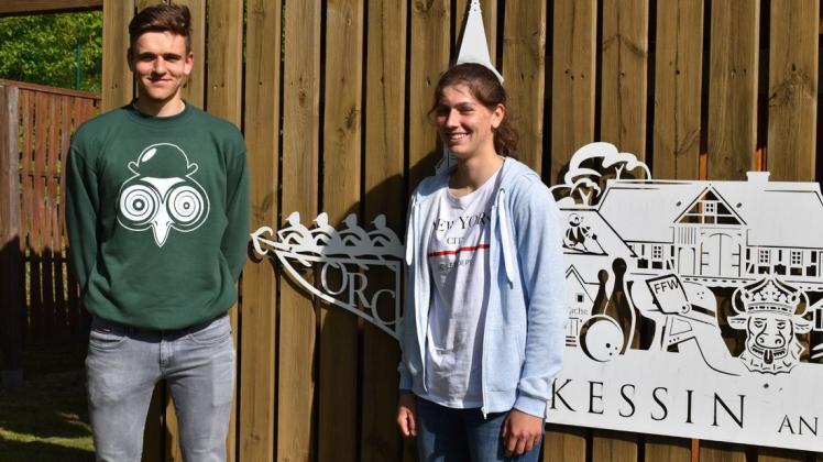 Vom heimischen Hof in Kessin nach Essen: Die ORC-Ruderer Tori Schwerin und Hermann Krüger sind am Donnerstag zu den Junioren-Europameisterschaften abgereist.