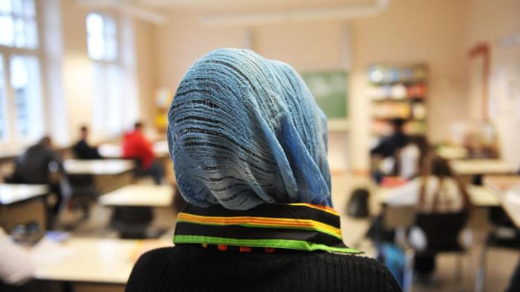 In Österreich dürfen Grundschüler kein Kopftuch mehr im Unterricht tragen. Foto: dpa/Bernd Thissen In Österreich dürfen Grundschüler kein Kopftuch mehr im Unterricht tragen. Foto: dpa/Bernd Thissen