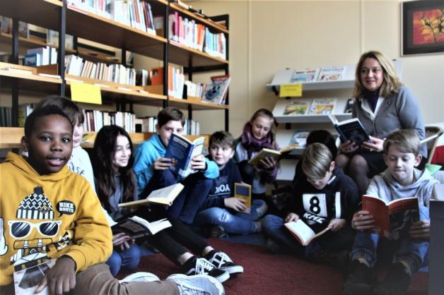 Die Schülerinnen und Schüler von Birgit Kaiser lieben das Lesen.