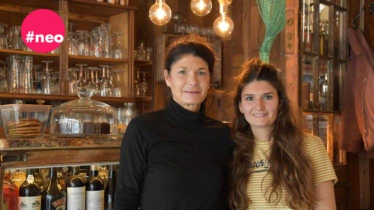 Gemeinsam mit ihrer Mutter Bianca Pockrandt betreibt Elaine Bockrandt das neu eröffnete Café Marea in Rostock.