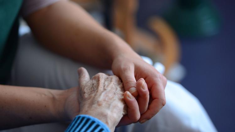 Häusliche Pflege bei Demenz Häusliche Pflege bei Demenz