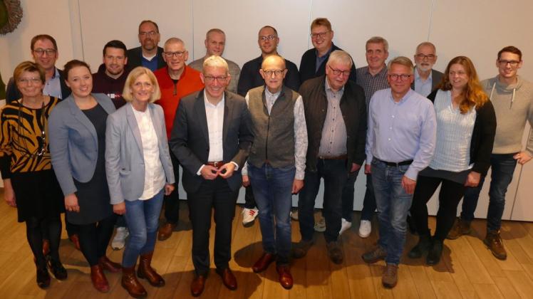 Der neue Rat der Gemeinde Glandorf bei der kostituierenden Sitzung.