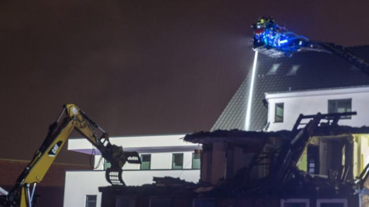 Am Donnerstagabend brach ein Feuer im alten Möbelhaus Flindt in der Schweriner Innenstadt aus.