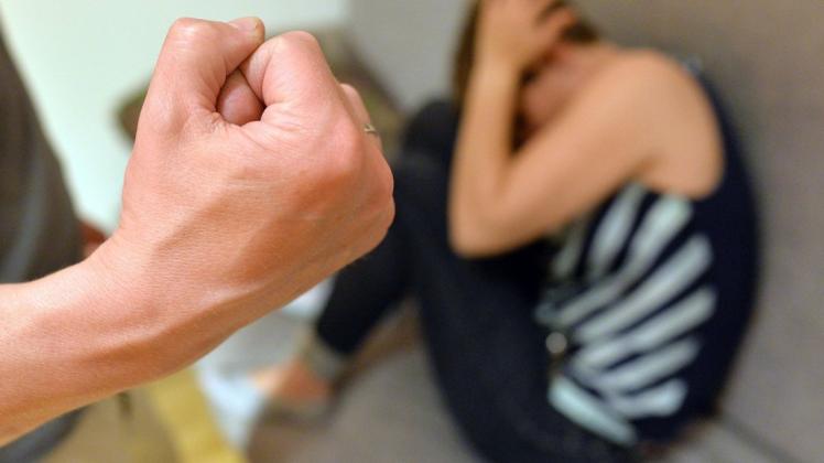 Jede dritte Frau in Deutschland ist mindestens einmal in ihrem Leben von körperlicher und/oder sexualisierter Gewalt betroffen.