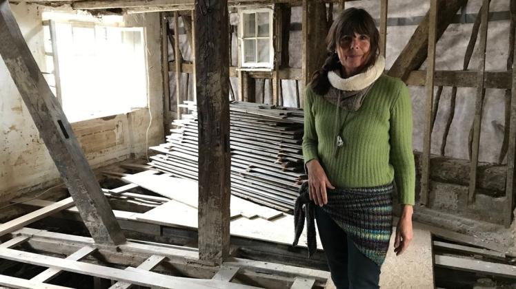 Von der Flut völlig zerstört: Irma Kreuzberg kann in ihrem Haus vom Keller bis unter das Dach schauen.