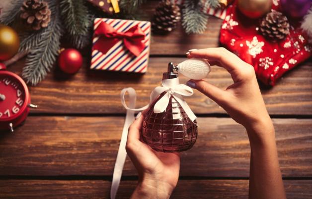 Parfums sind noch immer ein beliebtes Geschenk zu Weihnachten.