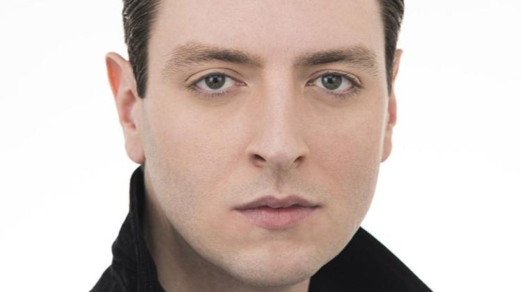 Der Tenor Jame Edgar Knight Der Tenor Jame Edgar Knight
