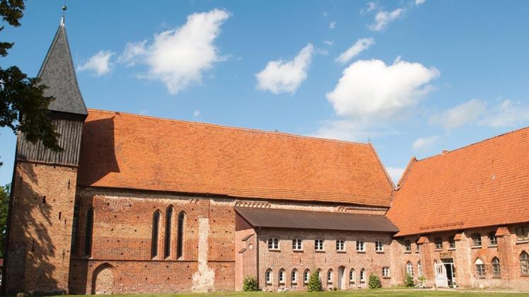 Der Vorstand des Klostervereins Rühn hat einstimmig beschlossen, den Adventsmarkt im Kloster Rühn auch in diesem Jahr nicht stattfinden zu lassen.