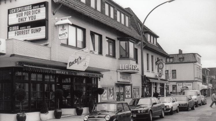 Doppeladresse für Kinofreunde: Die neuesten Kinohits wie hier im Februar 1995 „Forrest Gump“ liefen einst im Lichtspielhaus und im Gloria-Palast an der Cramerstraße (Archivfoto).