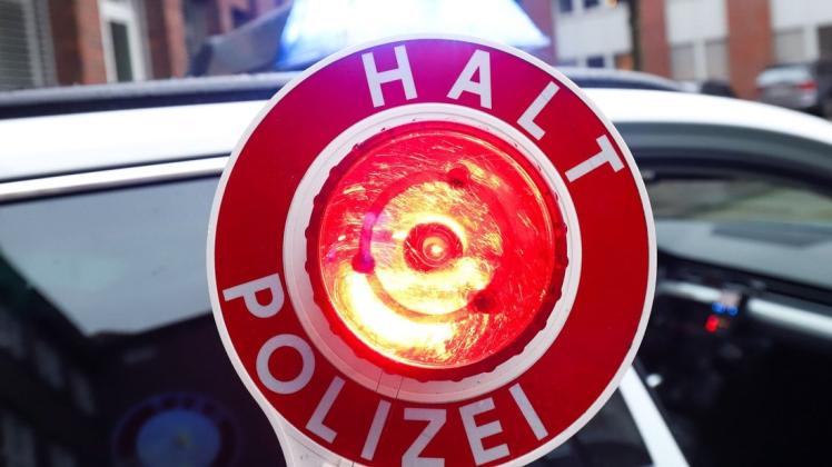 Jugendliche ohne Führerschein haben im Landkreis Oldenburg zwei Unfälle verursacht. (Symboltoto)