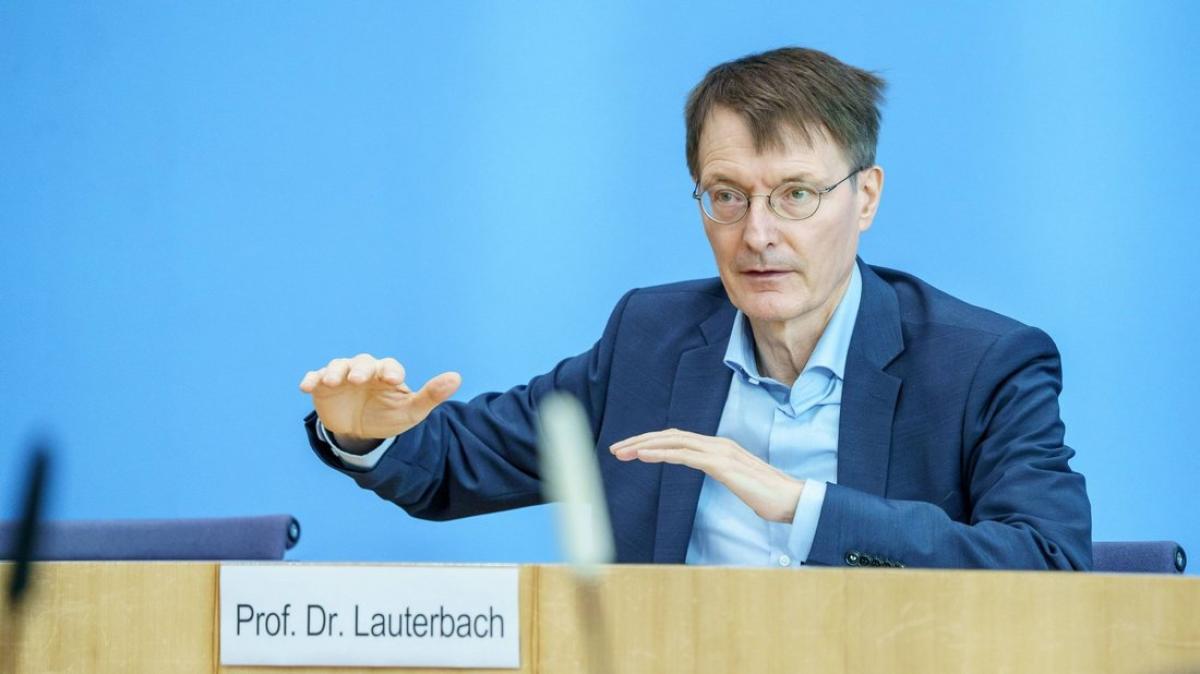 Lauterbach: Omikron-Welle trifft Deutschland zum Jahreswechsel