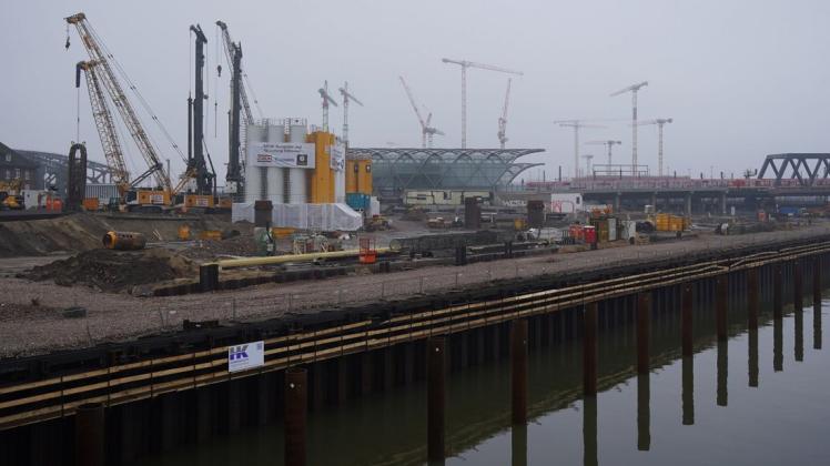 Großprojekte wie der Elbtower an den Elbbrücken in Hamburg sorgen unter anderem für volle Auftragsbücher im Baugewerbe.