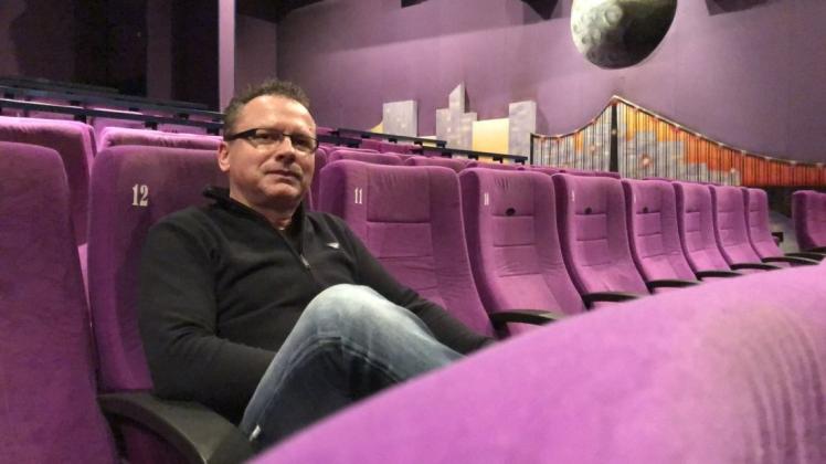 Nach kurzer Pause: Mega-Movies-Chef Thomas Otter verkündet Neustart ab 6. Januar. Das Kino musste coronabedingt am 27. Dezember 2021 schließen.
