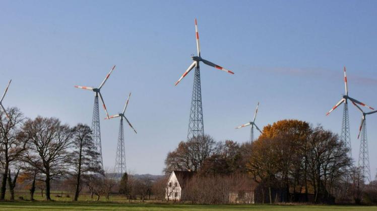 Der Windpark in Schwagstorf. Die rund 20 Jahre alten Anlagen sollen erneuert werden (Archivfoto).