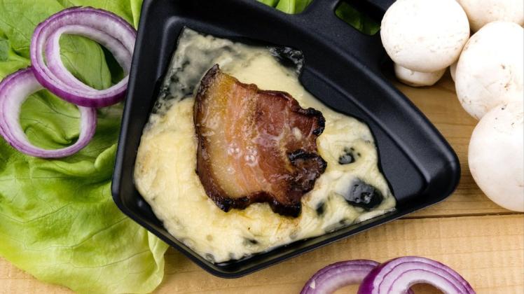 Vorsicht bei Raclette: Verunreinigtes Fleisch kann zu Durchfall führen. Symbolfoto Vorsicht bei Raclette: Verunreinigtes Fleisch kann zu Durchfall führen. Symbolfoto