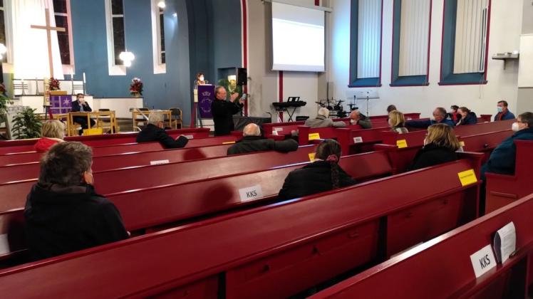 Die Kirchenkreissynode tagte getestet und auf Abstand in der Paulus-Kirche in Osnabrück-Schinkel. Die Kirchenkreissynode tagte getestet und auf Abstand in der Paulus-Kirche in Osnabrück-Schinkel.