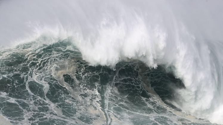 Bricht die vierte Corona-Welle bald? Sinkende Inzidenzen könnten erste Hoffnungsschimmer sein.