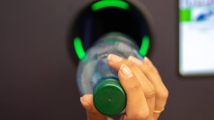 Pfand ab 2022: Ab kommenden Jahr wird die Pfandpflicht bei Einwegflaschen aus Plastik ausgeweitet.