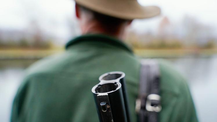 Frische Jungjäger im Landkreis Ludwigslust-Parchim gehen vorerst nicht auf die Pirsch.