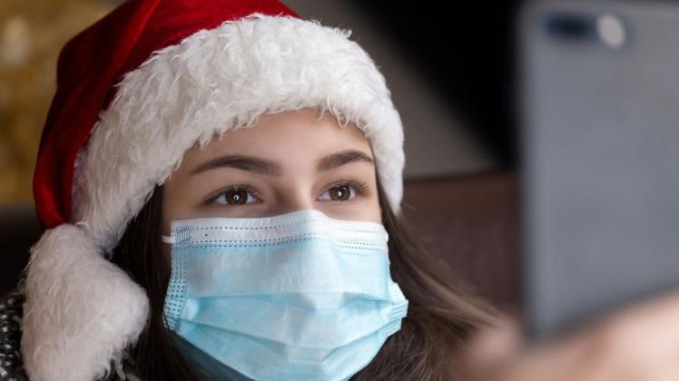 Kontakte sollten auch zur Weihnachtszeit weitestgehend vermieden werden, um die Zahl der Corona-Infektionen im Land zu verringern.