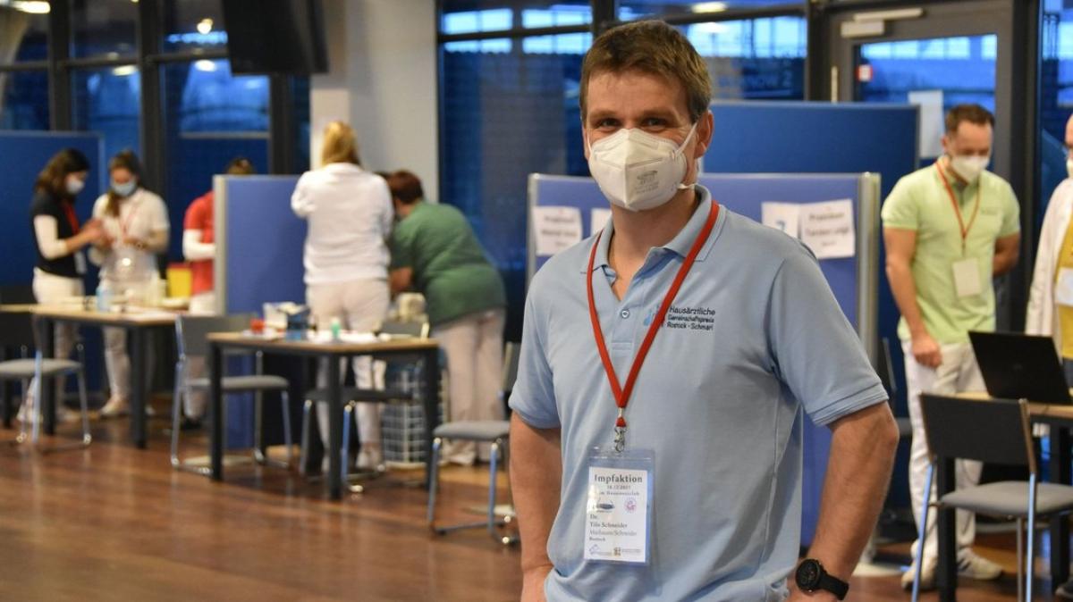 Ansturm auf BoosterImpfungen bei Aktion im Ostseestadion Rostock NNN