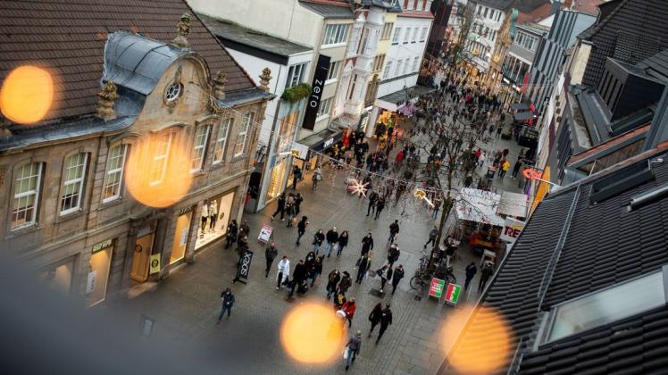 Immerhin waren die Geschäfte der Osnabrücker Innenstadt nicht wie vor einem Jahr im Lockdown geschlossen. Dennoch verzeichnete der Einzelhandel am vierten Adventssamstag ein Minus im Vergleich zu 2019.