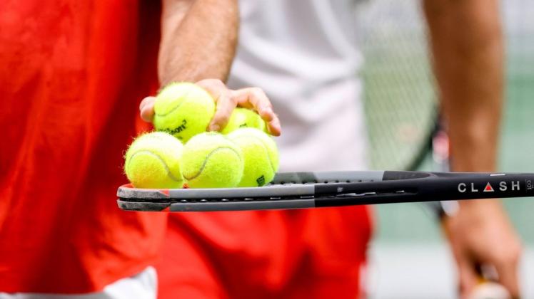 Der Tennis-Club Blau-Weiß Delmenhorst beteiligt sich ab Mitte Januar mit zwei Herrenmannschaften an den Punktspielen (Symbolbild).