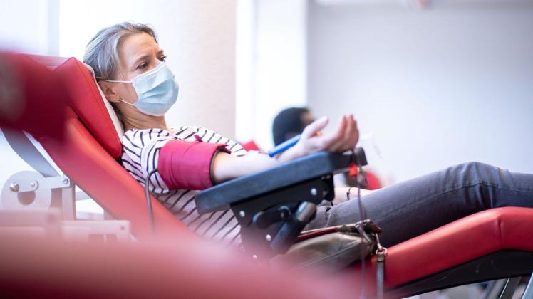 Auch in Corona-Zeiten werden Blutspenden zwingend benötigt.