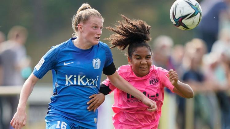 Steuern Kurs Richtung Bundesliga: Die Fußballerinnen des SV Meppen mit Kapitänin Sarah Schulte (l.). Steuern Kurs Richtung Bundesliga: Die Fußballerinnen des SV Meppen mit Kapitänin Sarah Schulte (l.).