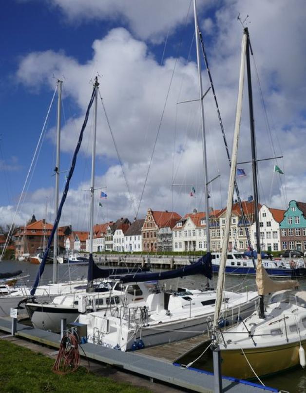 Das Herz von Glückstadt: der Hafen. Das Herz von Glückstadt: der Hafen.