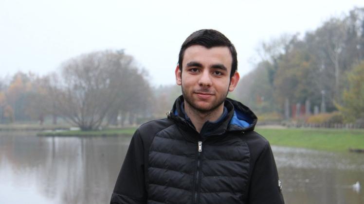 Nach vier Jahren des Wartens hat Ali seine Familie in Papenburg wiedergetroffen. Nach vier Jahren des Wartens hat Ali seine Familie in Papenburg wiedergetroffen.