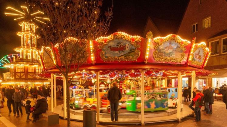 Weihnachtsmarkt mit Karussell: So wird es ab Montag in Meppen wieder sein.