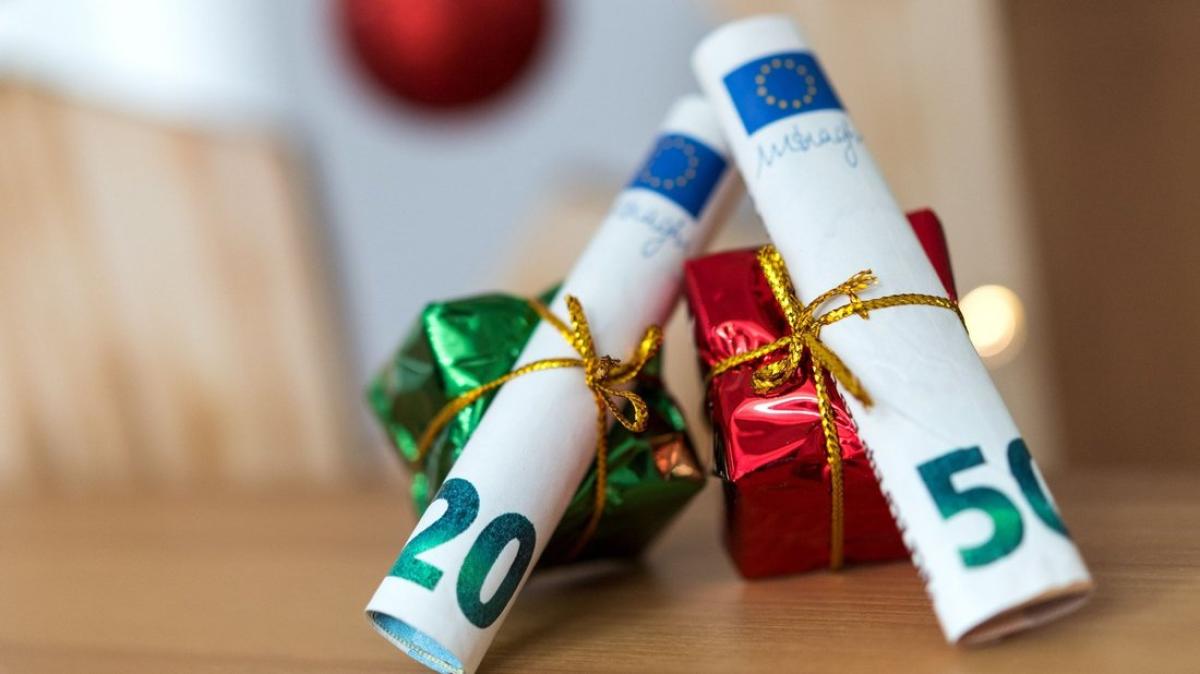 13. Gehalt vom Chef? Wer jetzt Weihnachtsgeld bekommt | NOZ