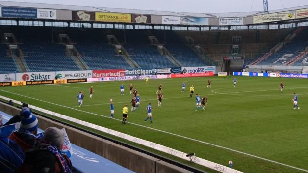Einen Sieg konnte Hansa den „besonderen“ Zuschauern nicht bieten. Das Spiel endete 1:1 gegen FC Ingolstadt. Einen Sieg konnte Hansa den „besonderen“ Zuschauern nicht bieten. Das Spiel endete 1:1 gegen FC Ingolstadt.