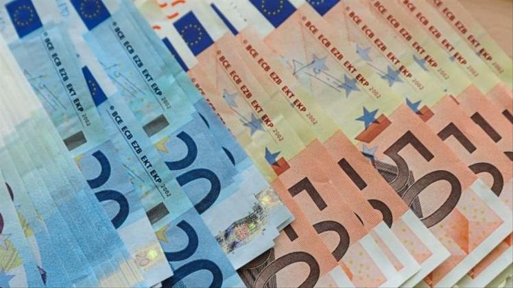 Insgesamt erzielte die Bundesbank im vergangenen Jahr einen Überschuss von 2,5 Milliarden Euro. 