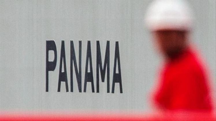 Der Schriftzug „Panama“ an einem Containerschiff: Die klassischen Steueroasen haben an Attraktivität eingebüßt. 