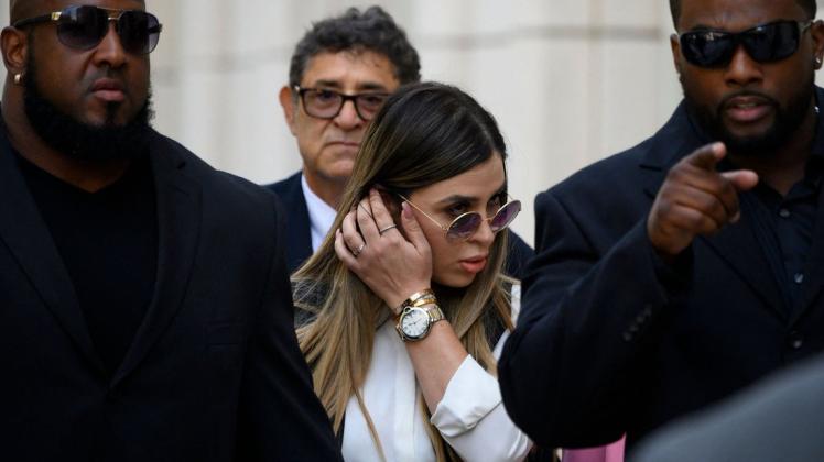 Emma Coronel Aispuro, verlässt 2019 nach der Verurteilung ihres Mannes, Joaquin "El Chapo" Guzman, das Gericht.