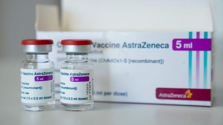 Nach einer Impfung mit dem Wirkstoff Astrazeneca gegen das Coronavirus ist eine Frau in der Rostocker Unimedizin verstorben.