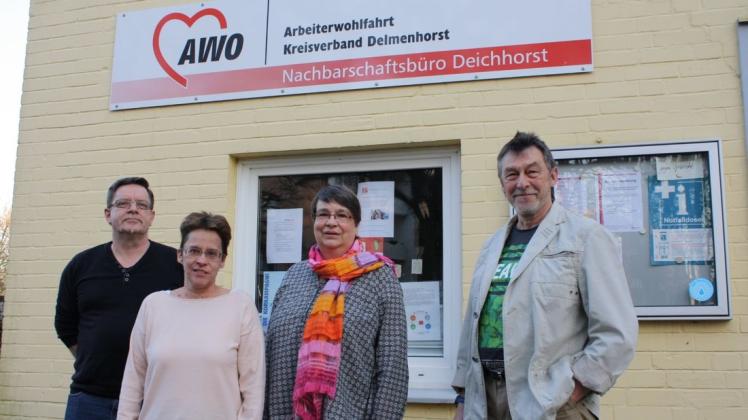 Der Beirat des Nachbarschaftsbüros Deichhorst: Thomas Sülflow, Gabi Zawacki, Ute Schwenteck und Reiner Franke (von links). Zusammen wollen sie dafür sorgen, dass ihr Stadtteil attraktiver wird. Foto: Birgit Stamerjohanns Der Beirat des Nachbarschaftsbüros Deichhorst: Thomas Sülflow, Gabi Zawacki, Ute Schwenteck und Reiner Franke (von links). Zusammen wollen sie dafür sorgen, dass ihr Stadtteil attraktiver wird. Foto: Birgit Stamerjohanns