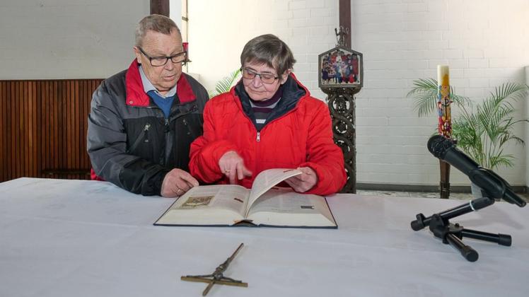 Fast elf Jahre lang haben sich Hannelore und Egmund Behrends als Küster in der Kirchengemeinde St. Bernhard in Bookholzberg engagiert. Nun geben sie ihren Posten ab.