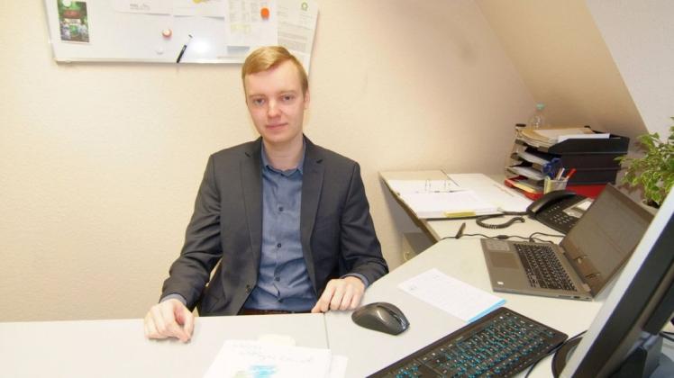 Ile-Regionalmanager Karsten Perkuhn in seinem Büro im Bad Essener Rathaus. Der 29-Jährige ist in Lockhausen aufgewachsen. Foto: Rainer Westendorf