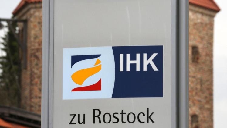 Die Industrie- und Handelskammer zu Rostock weist auf die Anmeldefrist für Erstanträge hin.