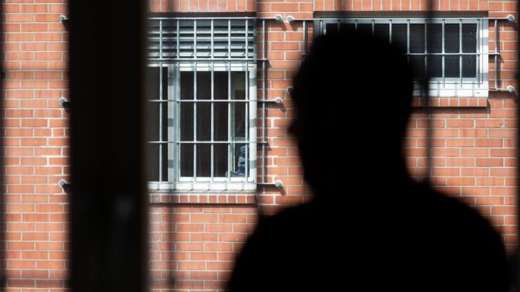 Einsicht in zweiter Instanz: Der Aufenthalt für 1,5 Jahre hinter Gittern bleibt dem Dissener Familienvater nun doch erspart. (Symbolbild)
